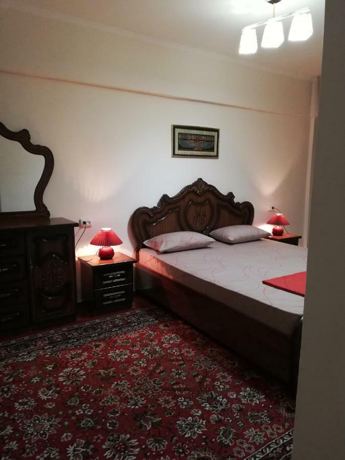3Br Chorsu Apartment ทาชเคนต์ ภายนอก รูปภาพ